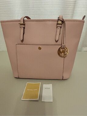 Michael Kors Saffiano Leather Jet Set Large Snap Pocket Bag with Gold MK Charm